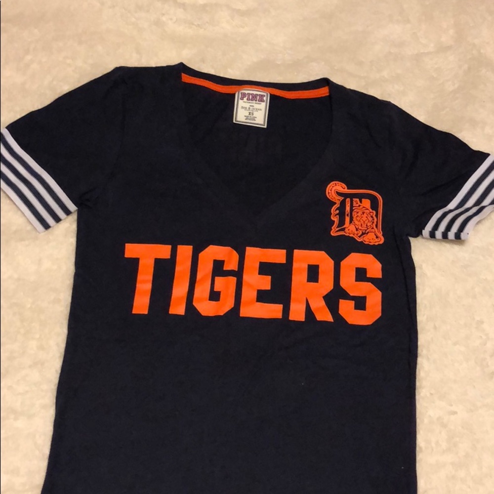 Victoria’s Secret Pink MLB top
